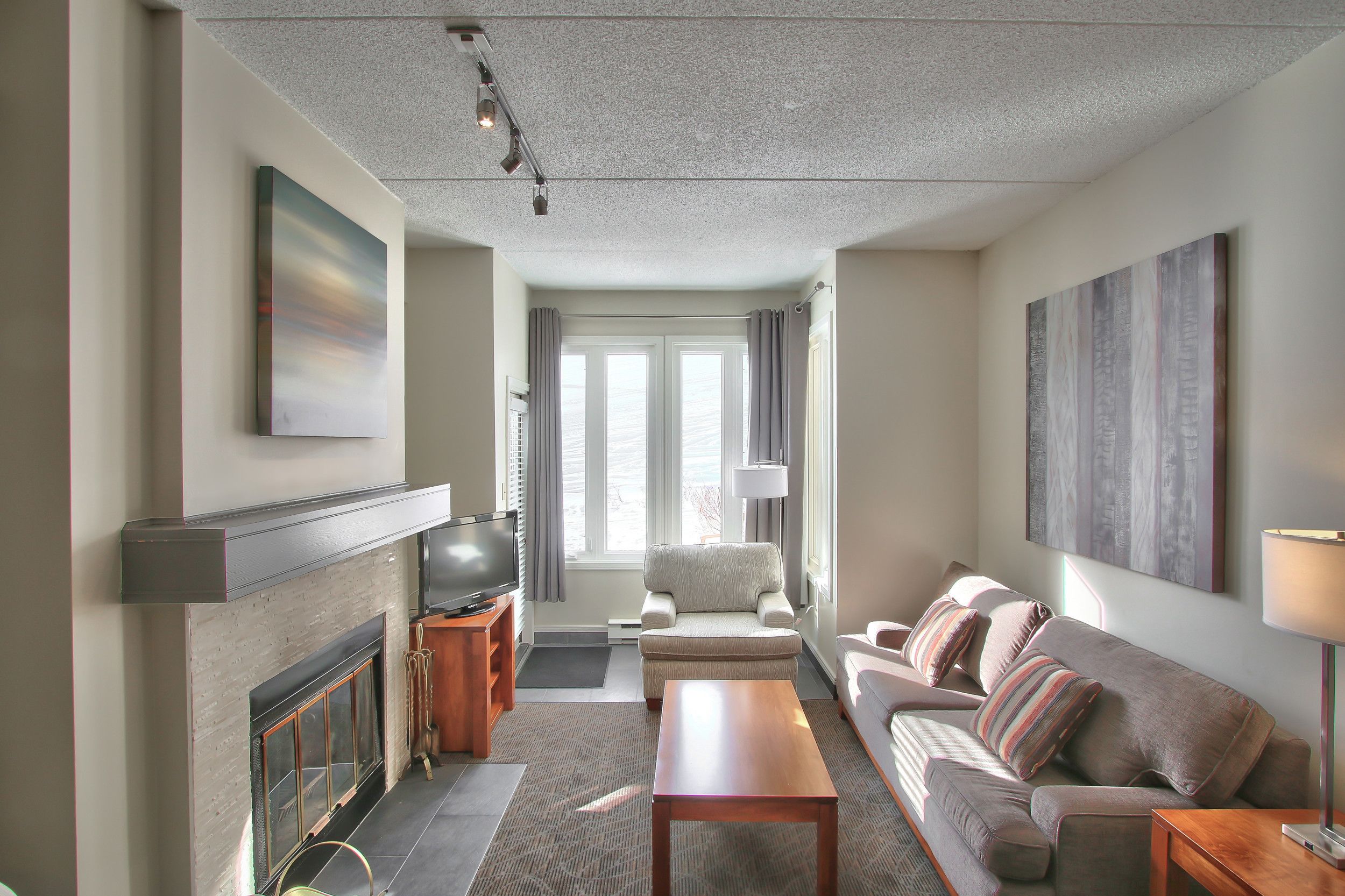 chateau ridge two bedroom | living room | 43-inch flat-screen tv with cable channels