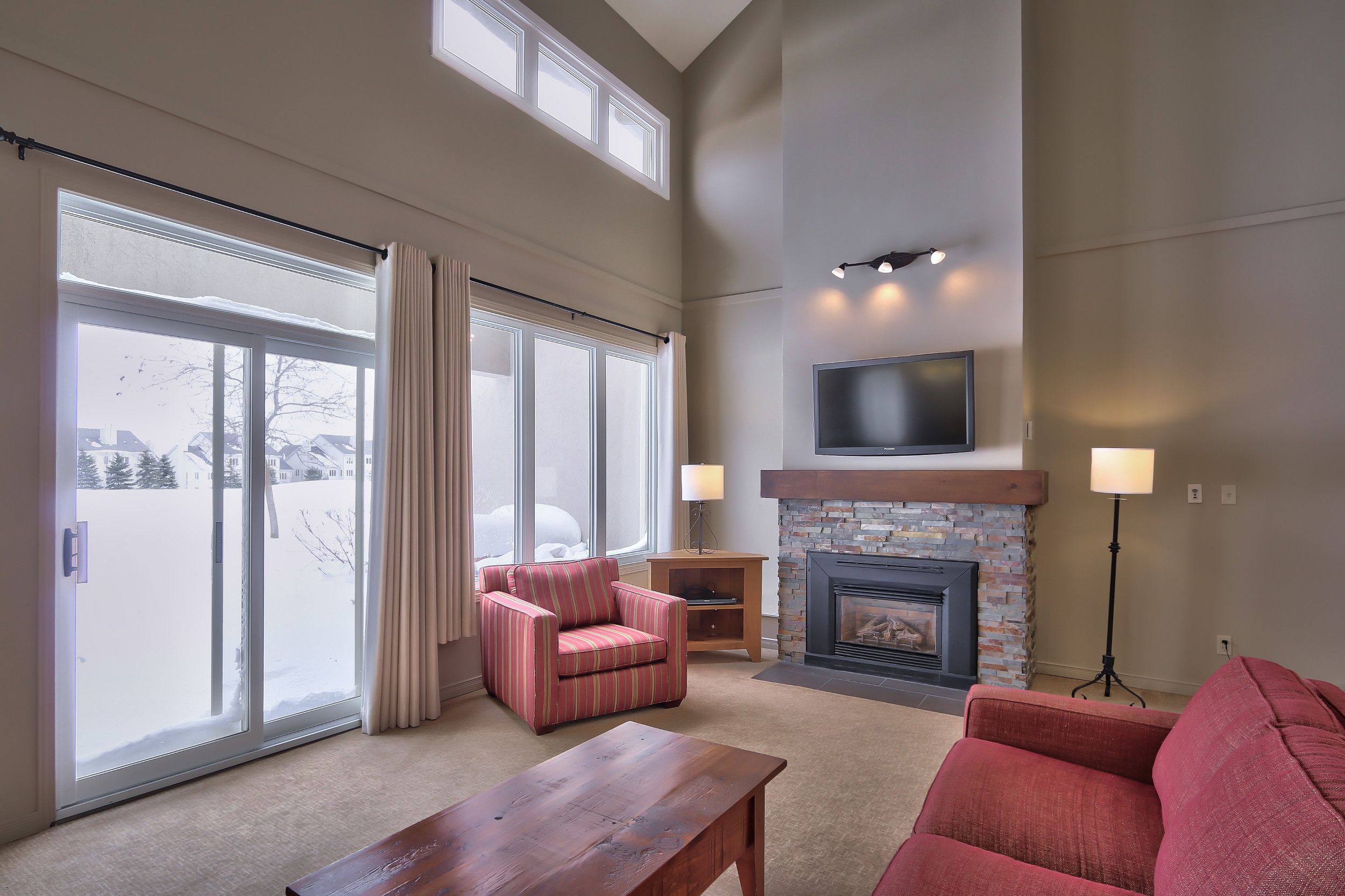 Blue Mountain Resort Home Collection, The Blue Mountains: Room, Prices ...