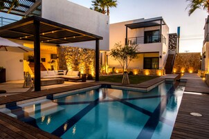 Outdoor pool, open 8:00 AM to 10:00 PM, pool umbrellas, sun loungers