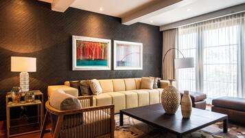 Superior-Suite, 1 King-Bett | Wohnzimmer