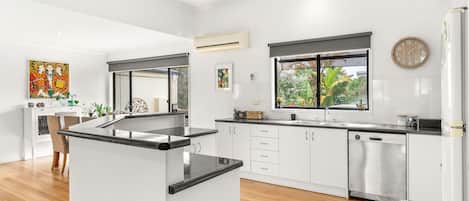 Microwave, dishwasher, cookware/dishes/utensils