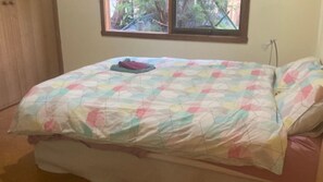 3 Schlafzimmer, Bügeleisen/Bügelbrett