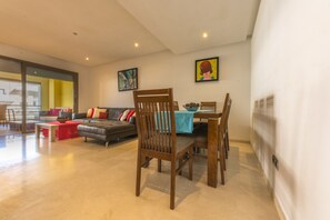 Luxury Apartment, Multiple Beds, Ocean View | Living area