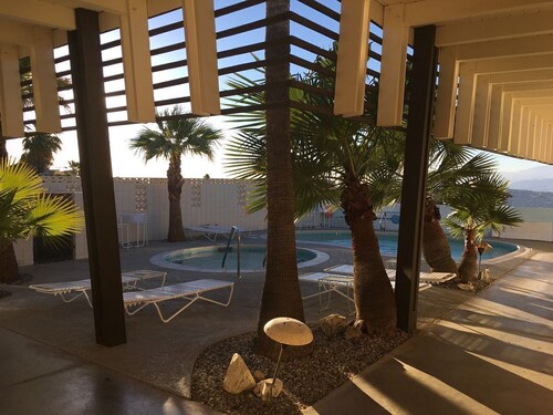 The Getaway # 3: Studio, Pool, Kinder willkommen