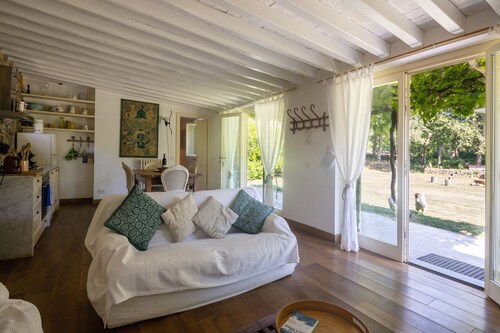 Dolinetta - metsät, viini, luonto, polut, meri ja uima-allas