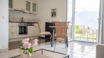 Kühlschrank, Ofen, Herdplatte, Geschirrspüler