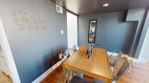 Dining - Steps from Broadway - The Lofts @ 107 - Unit 1, Steps from Broadway - The Lofts @ 107 - Unit 1 (Nashville)