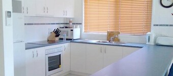 Lyall Street Retreat