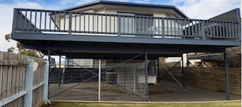 Lyall Street Retreat