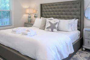 6 slaapkamers, een strijkplank/strijkijzer, reisbedje, gratis wifi