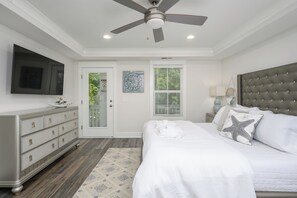 6 bedrooms, iron/ironing board, travel crib, free WiFi