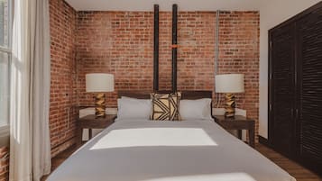 2 habitaciones, tabla de planchar con plancha, internet y ropa de cama