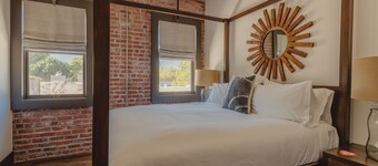 SLO Brew Lofts - 2 Bedroom 'The Vagabond Loft'