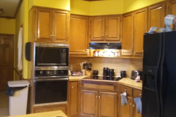 Kylskåp, mikrovågsugn, ugn och spishäll