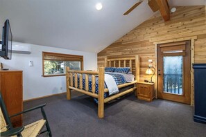 3 bedrooms, travel cot, free WiFi, bed sheets