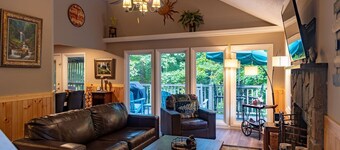 Bear sightings & access to Cove Mountain trail Pet Friendly