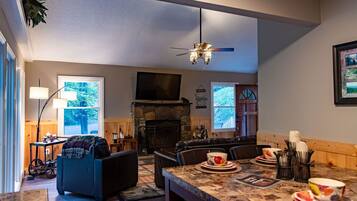 Smart TV, video games