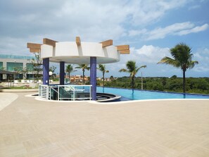 Indoor pool, outdoor pool
