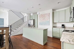 Fridge, microwave, oven, stovetop - Downtown Charm | 3-Story Home - Walk to King St! (Charleston)