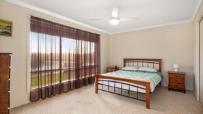 4 bedrooms, internet