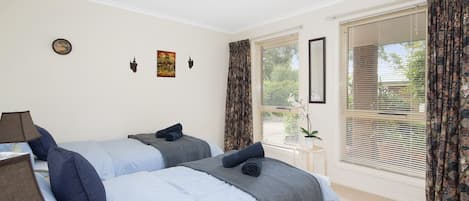 2 bedrooms, iron/ironing board