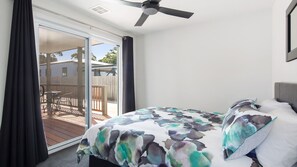 4 bedrooms, iron/ironing board