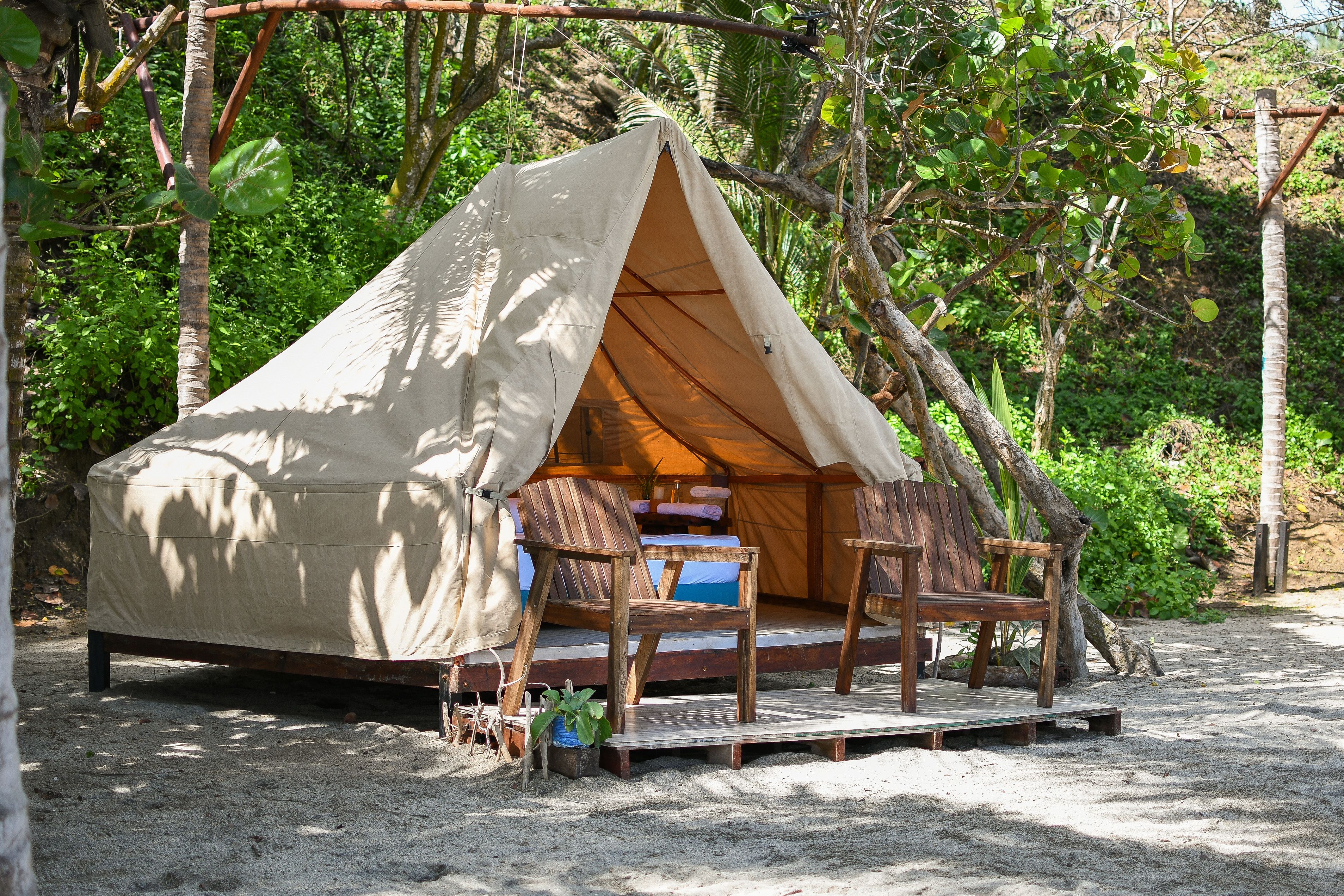 Standard Bungalow, 1 Double Bed, Beach View, Beachfront | 1 bedroom, rollaway beds, bed sheets