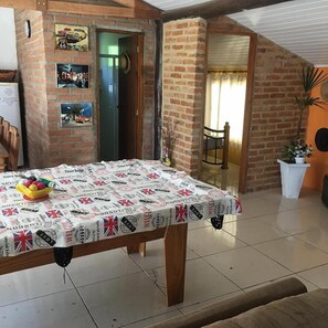 House, Multiple Beds | Living area | 32-inch LED TV with satellite channels, TV - Chácara Vovó Joana (Atibaia)