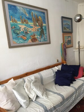 1 chambre, fer et planche à repasser, Wi-Fi, draps fournis