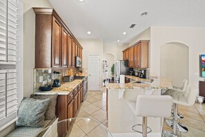 Fridge, microwave, oven, stovetop - Homestead Beech: Private Pool, Golf, Water Park, Near Disney (Kissimmee)