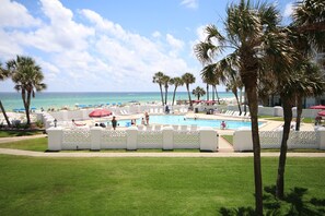 A heated pool - El Matador 324 -  FREE TICKETS!! Your stay includes free tickets to many area attractions! (Fort Walton Beach)