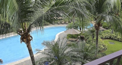 Luxurious Pacifico 2 bed condo in Playa Coco