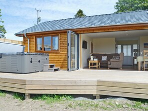 Terrace/patio - 2 bedroom accommodation in Howey, near Llandrindod Wells (Howey, near Llandrindod Wells)