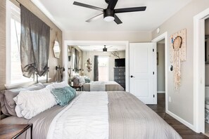 3 dormitorios, tabla de planchar con plancha, wifi gratis y ropa de cama