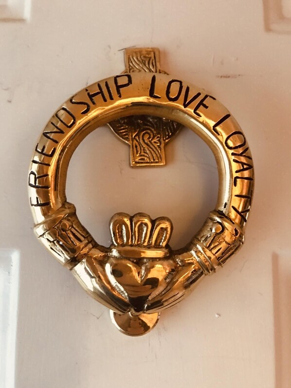 تفاصيل الفندق من الداخل