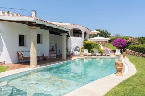 Spectacular panoramic villa in Porto Cervo center