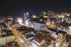 Vue sur la ville depuis l’hébergement
