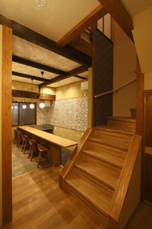 3 bedrooms, desk, free WiFi - Suiren (Kyoto)