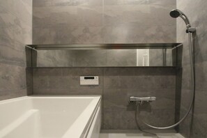 Bathroom - Suiren (Kyoto)