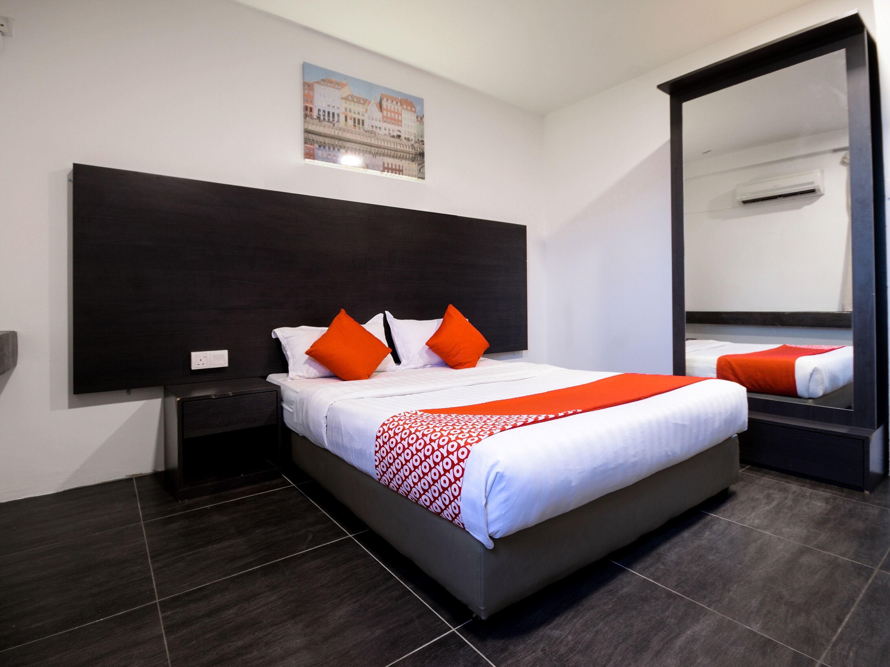 標準雙人房, 1 張加大雙人床 | 書桌、熨斗/熨衣板、免費無線上網