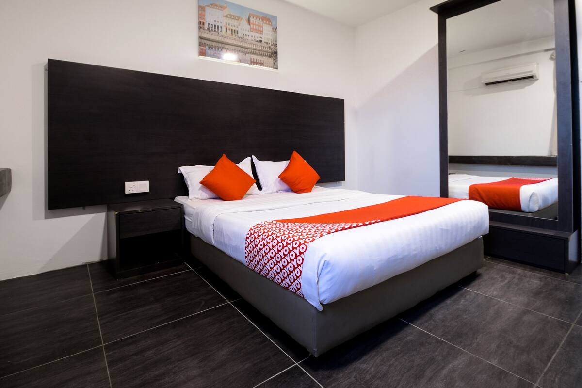 標準雙人房, 1 張加大雙人床 | 書桌、熨斗/熨衣板、免費無線上網