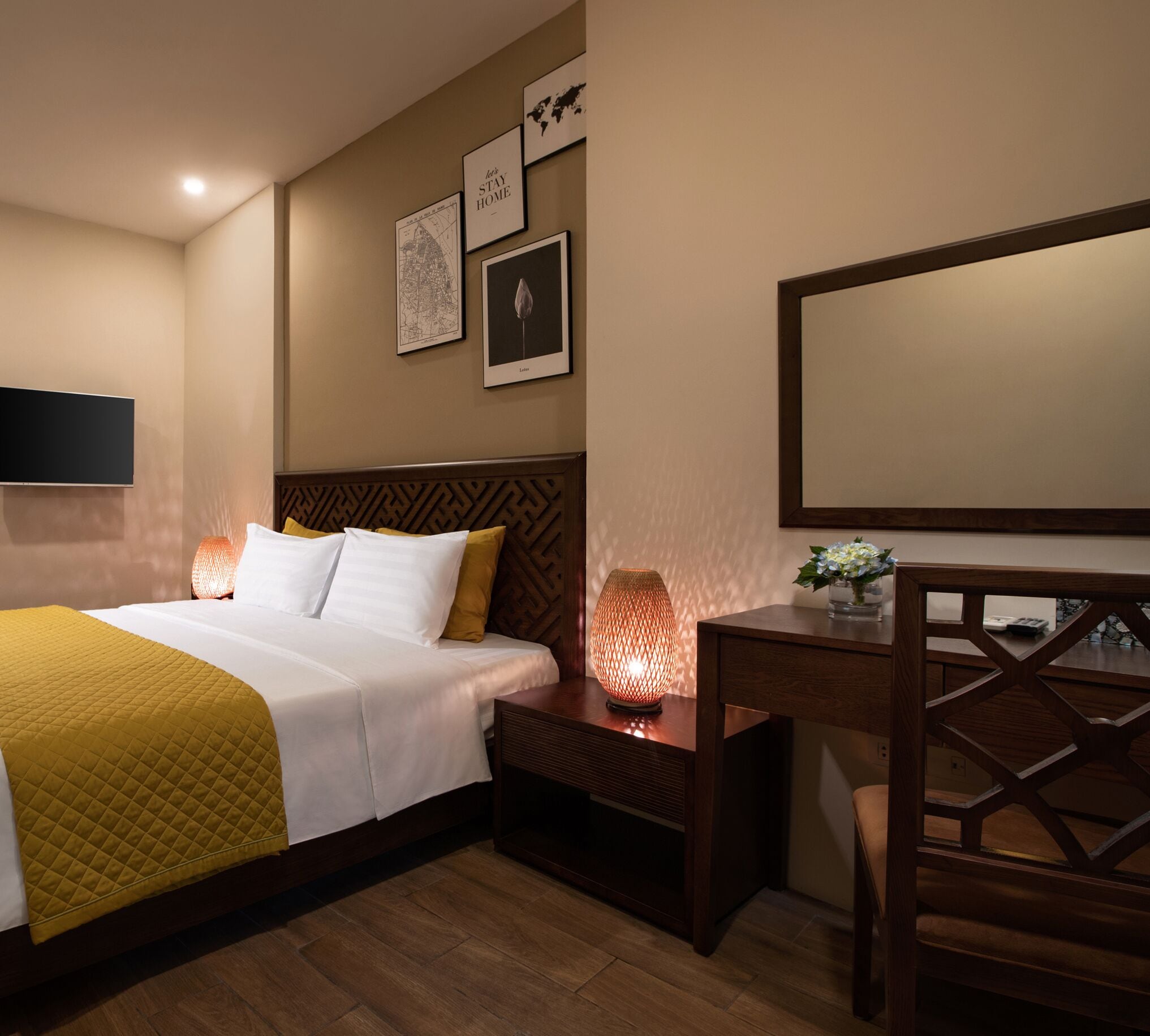 Photo - Hanoi Lakeside Premium Hotel & Travel