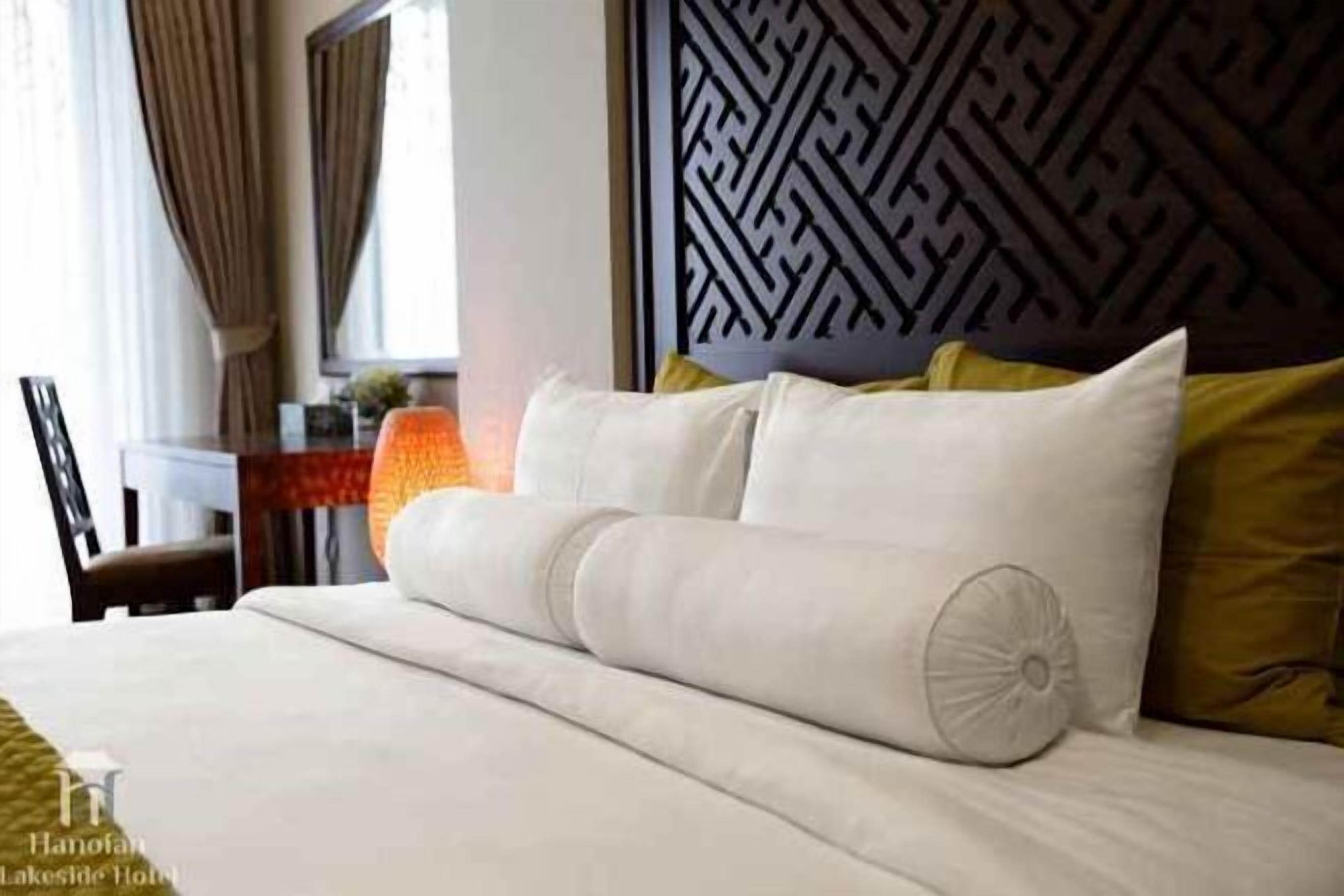 Minibar, safe på rommet, individuelt dekorert og individuelt innredet