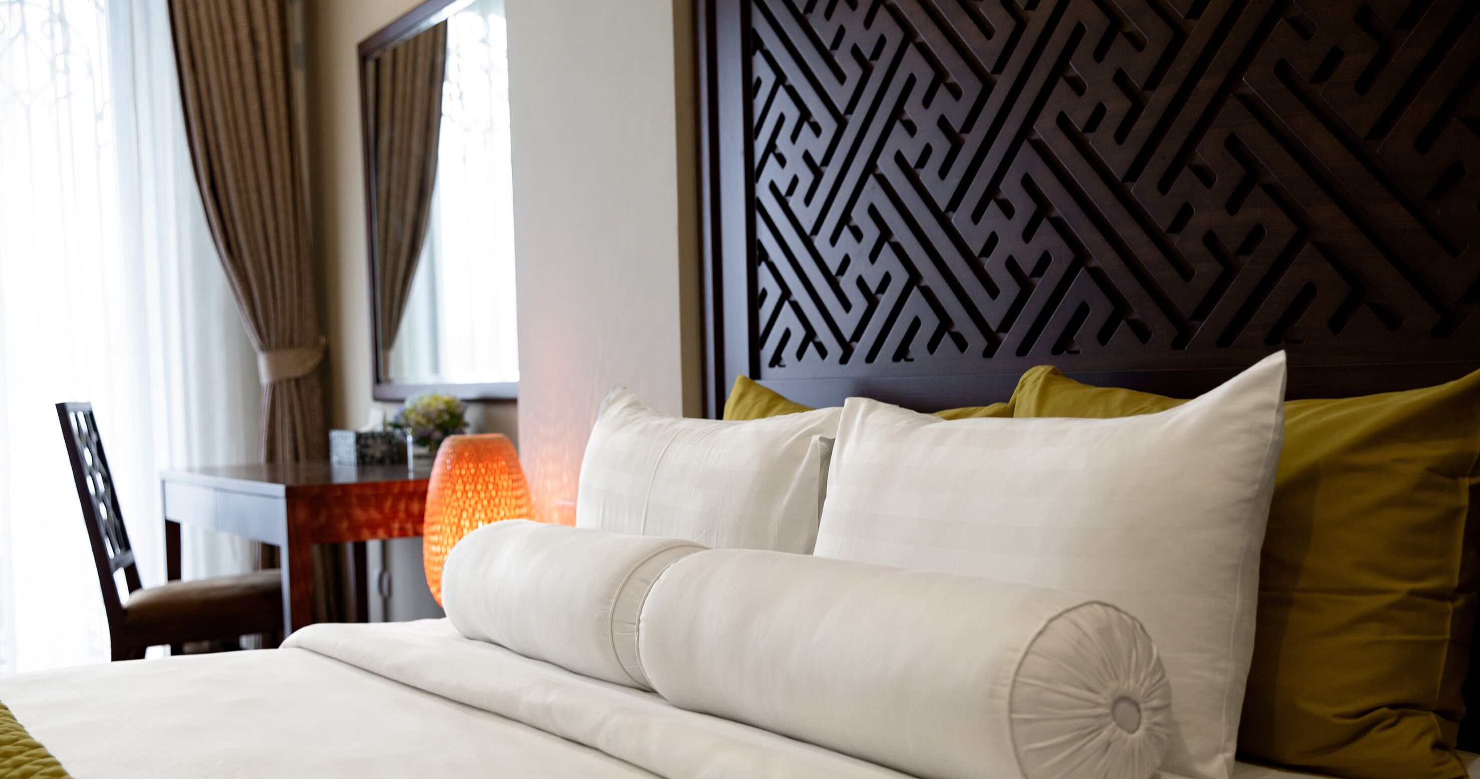 premier double room, balcony | 1 bedroom, minibar, in-room safe, individually decorated