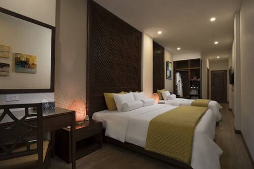 Minibar, in-room safe, individually decorated, individually furnished