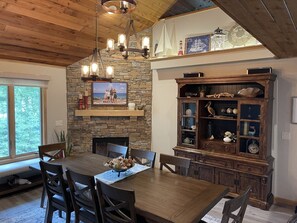 Dining - Relaxation and Fun Await at The Lakewood Lodge on Twin Lake (Waupaca)