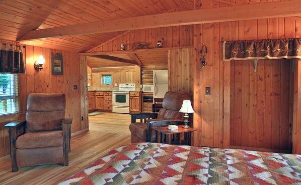 واي فاي مجانًا وملاءات أسرّة