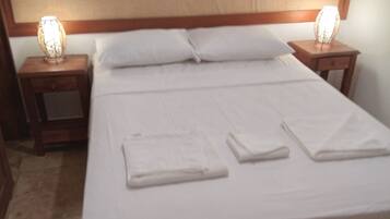 3 bedrooms, iron/ironing board, travel crib, free WiFi
