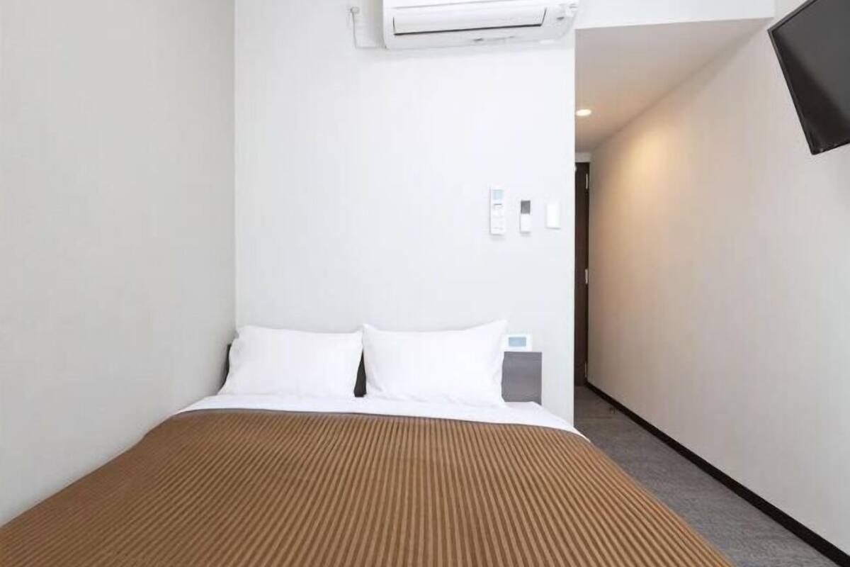 19 Schlafzimmer, Schreibtisch, Verdunkelungsvorhänge, kostenloses WLAN
