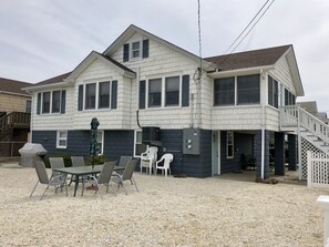 Exterior - Sea Level Sanctuary's High Tide (Seaside Park)